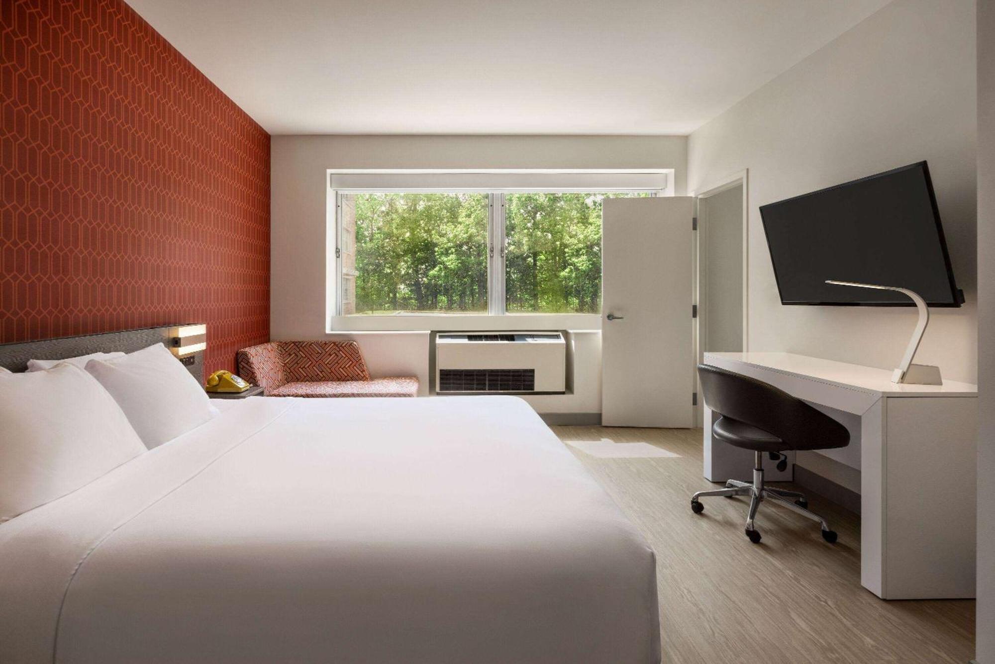 The Orbit Hotel, Trademark Collection By Wyndham Fairview Park ภายนอก รูปภาพ
