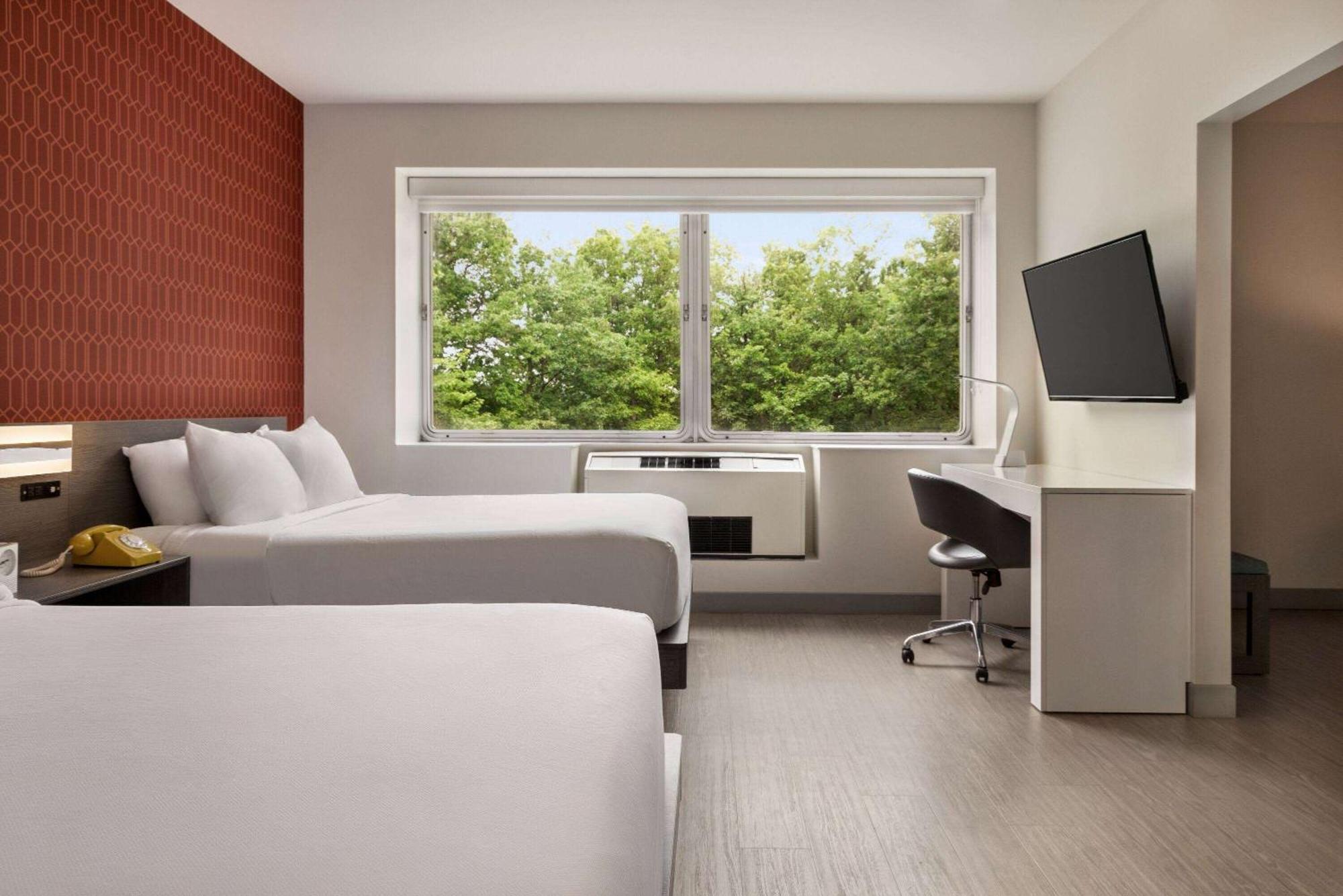 The Orbit Hotel, Trademark Collection By Wyndham Fairview Park ภายนอก รูปภาพ