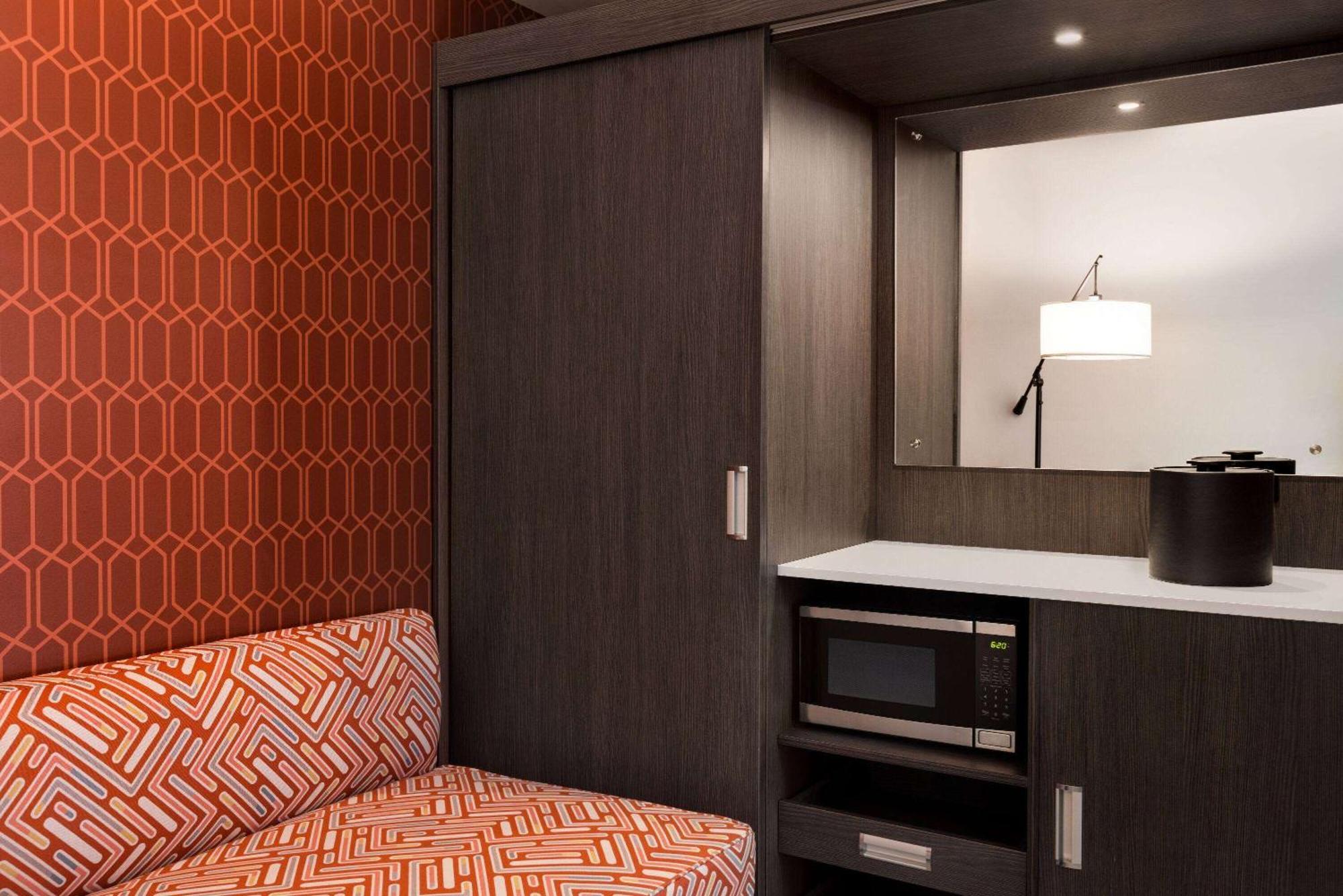 The Orbit Hotel, Trademark Collection By Wyndham Fairview Park ภายนอก รูปภาพ