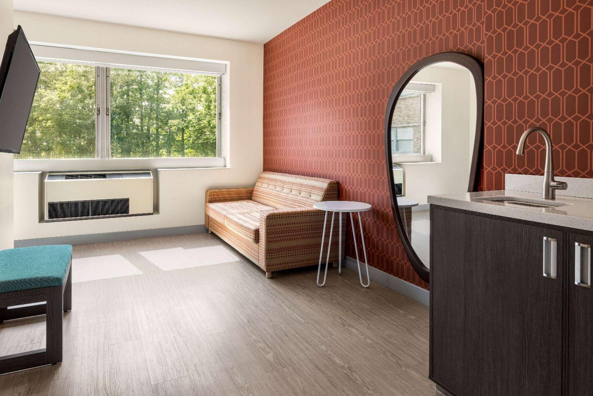 The Orbit Hotel, Trademark Collection By Wyndham Fairview Park ภายนอก รูปภาพ